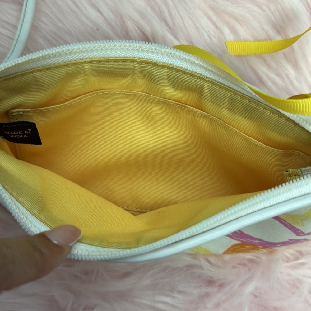 Colorful Spring Y2k coach wrislet with bunny keychain - Picture 5 of 7